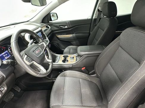 Used 2023 GMC Acadia SLE w/ Driver Convenience Package image 10