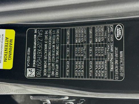 Used 2026 Land Rover Range Rover Evoque S AWD/4WD image 29