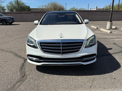 Used 2019 Mercedes-Benz S 560 Sedan w/ Premium Package image 8