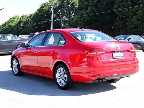Used 2015 Volkswagen Jetta TDI SE FWD image 5
