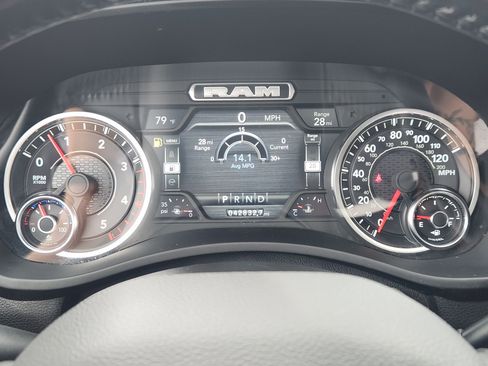 Used 2024 RAM 2500 Laramie AWD/4WD image 18
