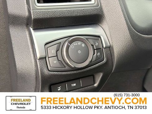 Used 2018 Ford Explorer Limited image 27