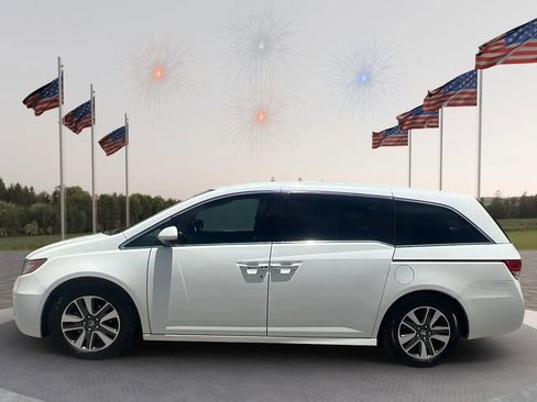 Used 2016 Honda Odyssey Touring image 3