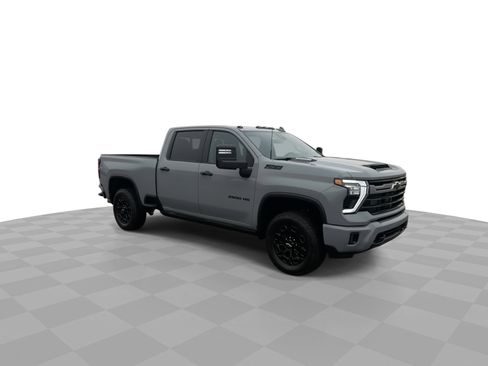 Used 2024 Chevrolet Silverado 2500 LTZ w/ LTZ Plus Package image 2