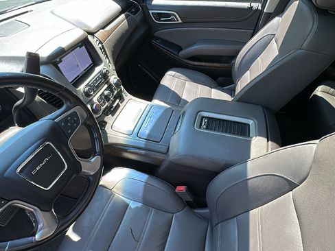 Used 2018 GMC Yukon Denali w/ Open Road Package AWD/4WD image 23