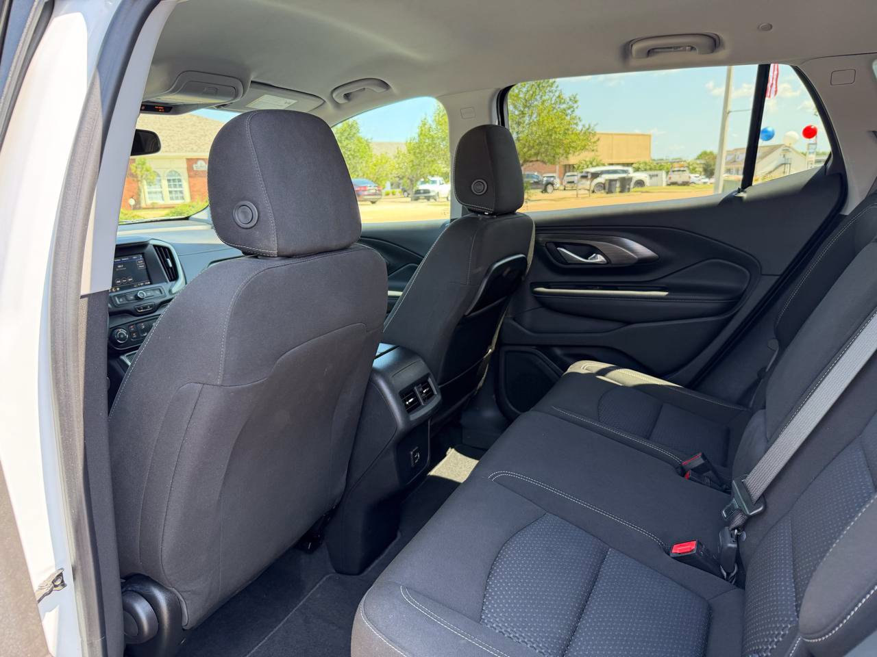 Used 2023 GMC Terrain SLE FWD image 17
