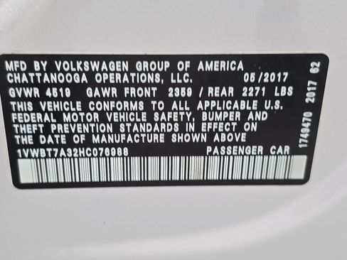 Used 2017 Volkswagen Passat 1.8T SE FWD image 35