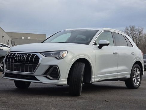 Used 2021 Audi Q3 2.0T Premium Plus w/ Premium Plus Package image 9