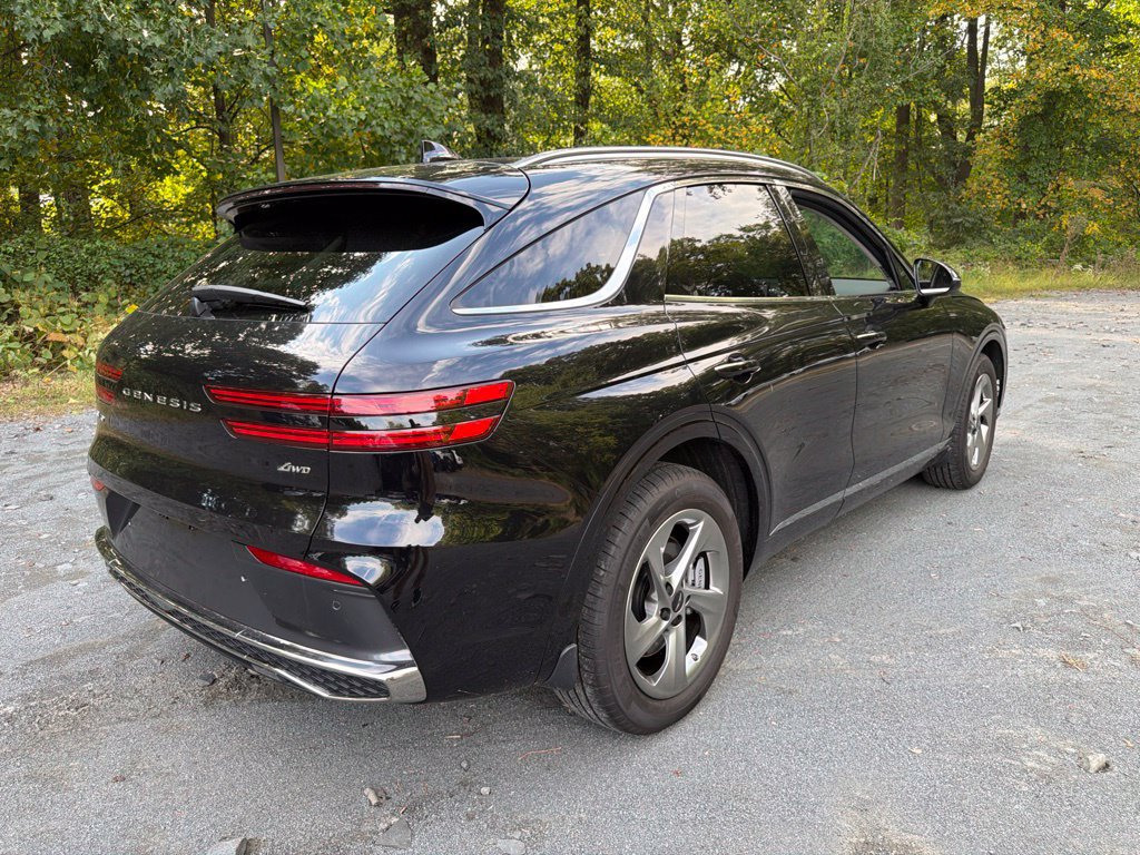 Used 2026 Genesis GV70 2.5T AWD/4WD image 3