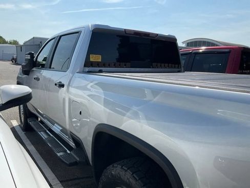 Used 2020 Chevrolet Silverado 2500 LT w/ All Star Edition AWD/4WD image 4