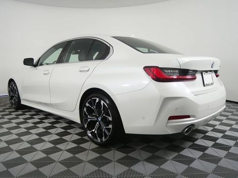 Used 2025 BMW 330i Sedan w/ Premium Package RWD image 5