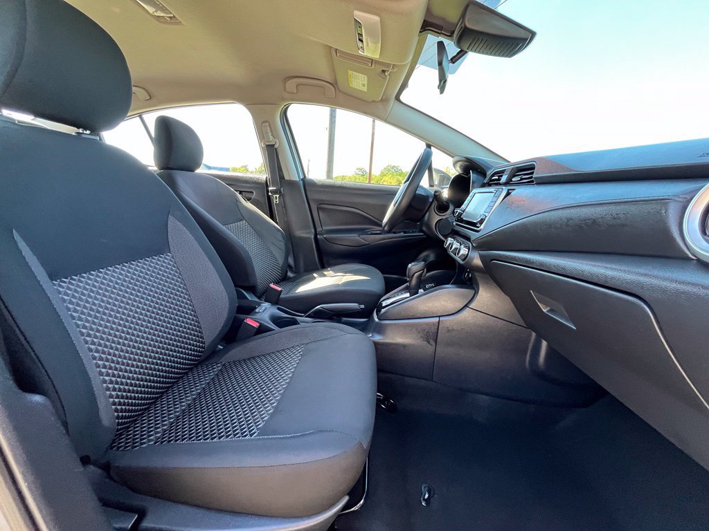 Used 2020 Nissan Versa S FWD image 32