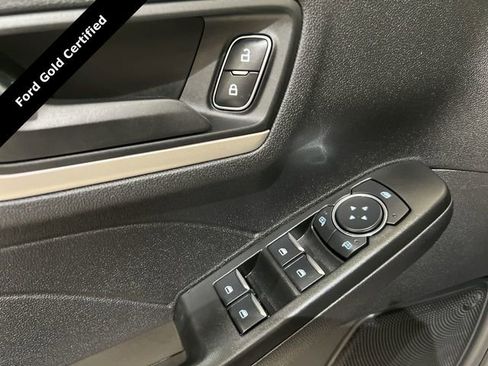 Certified 2022 Ford Escape SE w/ SE Sport Appearance Package image 21