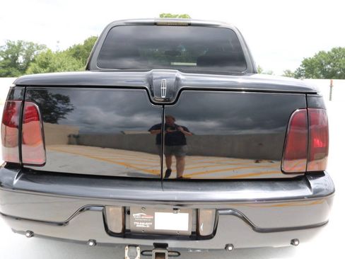 Used 2002 Lincoln Blackwood RWD image 49