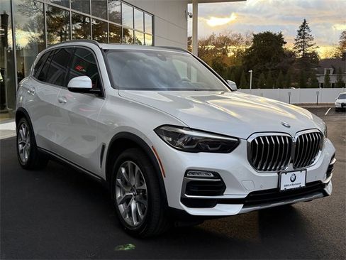 Used 2021 BMW X5 xDrive40i w/ Premium Package 2 image 3