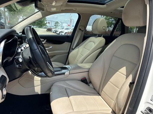 Used 2022 Mercedes-Benz GLC 300 image 20