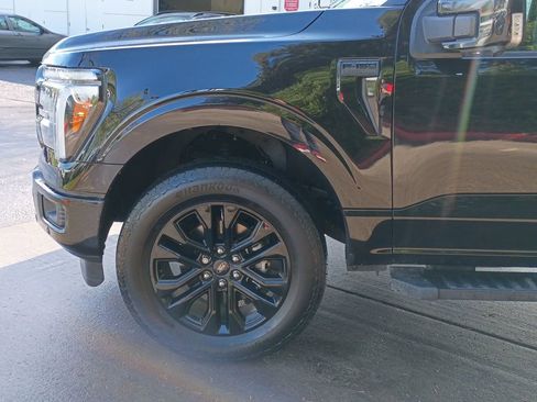 Used 2025 Ford F150 Lariat AWD/4WD image 9