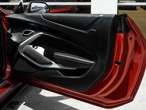 Used 2022 Chevrolet Camaro SS RWD image 32