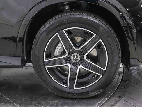 Certified 2024 Mercedes-Benz GLC 300 image 9