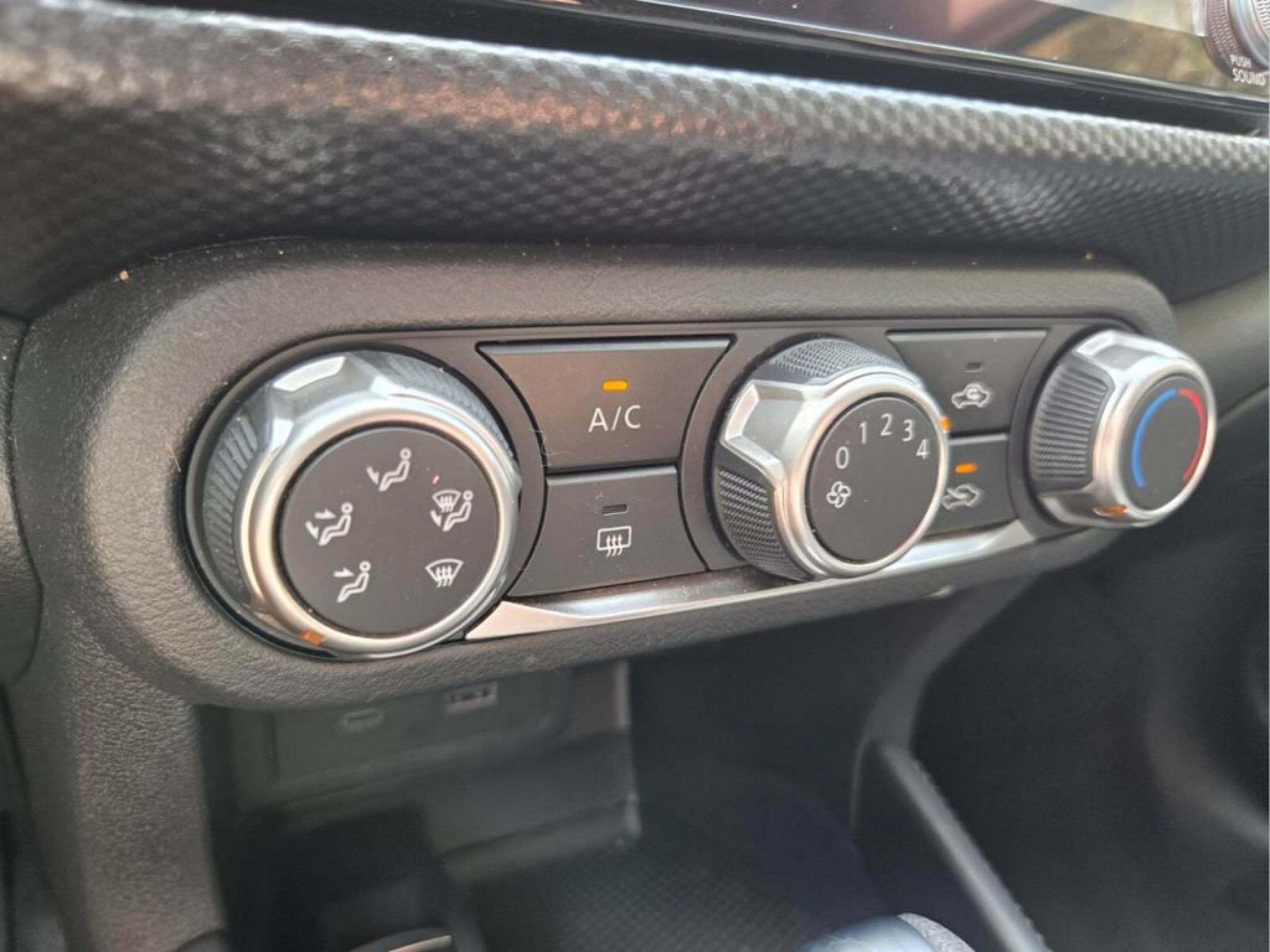 Used 2024 Nissan Kicks SV FWD image 24