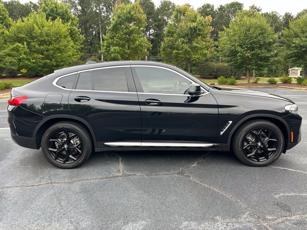Used 2024 BMW X4 xDrive30i w/ Parking Assistance Package AWD/4WD image 23