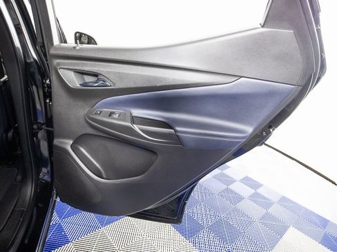 Used 2022 Chevrolet Bolt EUV Premier image 16