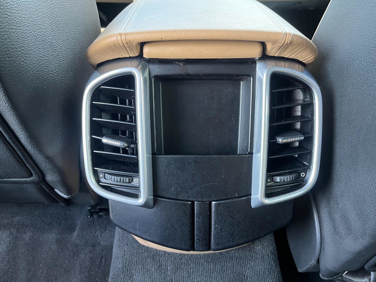 Used 2016 Porsche Cayenne Diesel AWD/4WD image 33