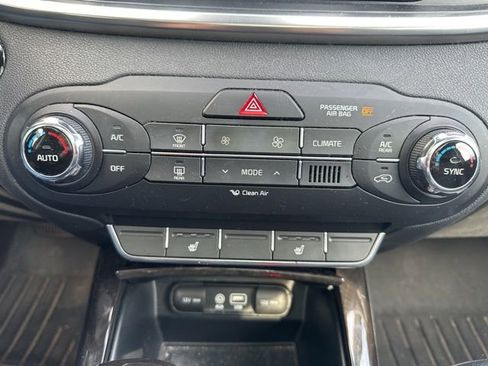 Used 2017 Kia Sorento EX w/ EX Advanced Touring Package image 13