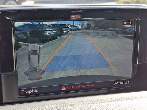 Used 2018 Audi Q3 2.0T Premium image 18