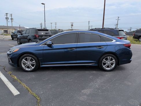 Used 2018 Hyundai Sonata Sport FWD image 2