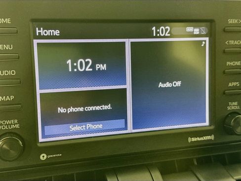 Used 2020 Toyota RAV4 LE FWD image 15