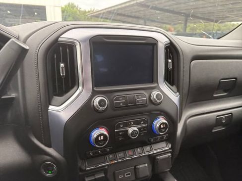 Used 2019 GMC Sierra 1500 SLT RWD image 10