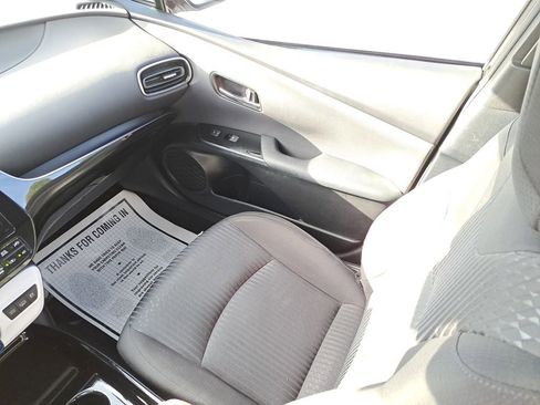 Used 2017 Toyota Prius Prime Plus image 12