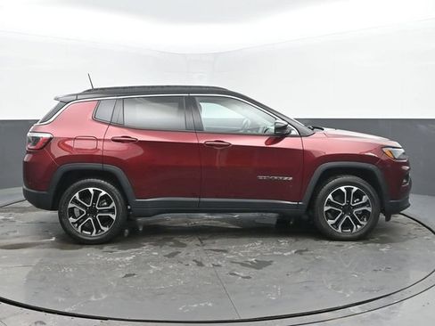 Used 2022 Jeep Compass Limited AWD/4WD image 6