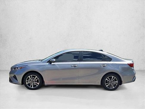 Used 2024 Kia Forte LXS FWD image 8