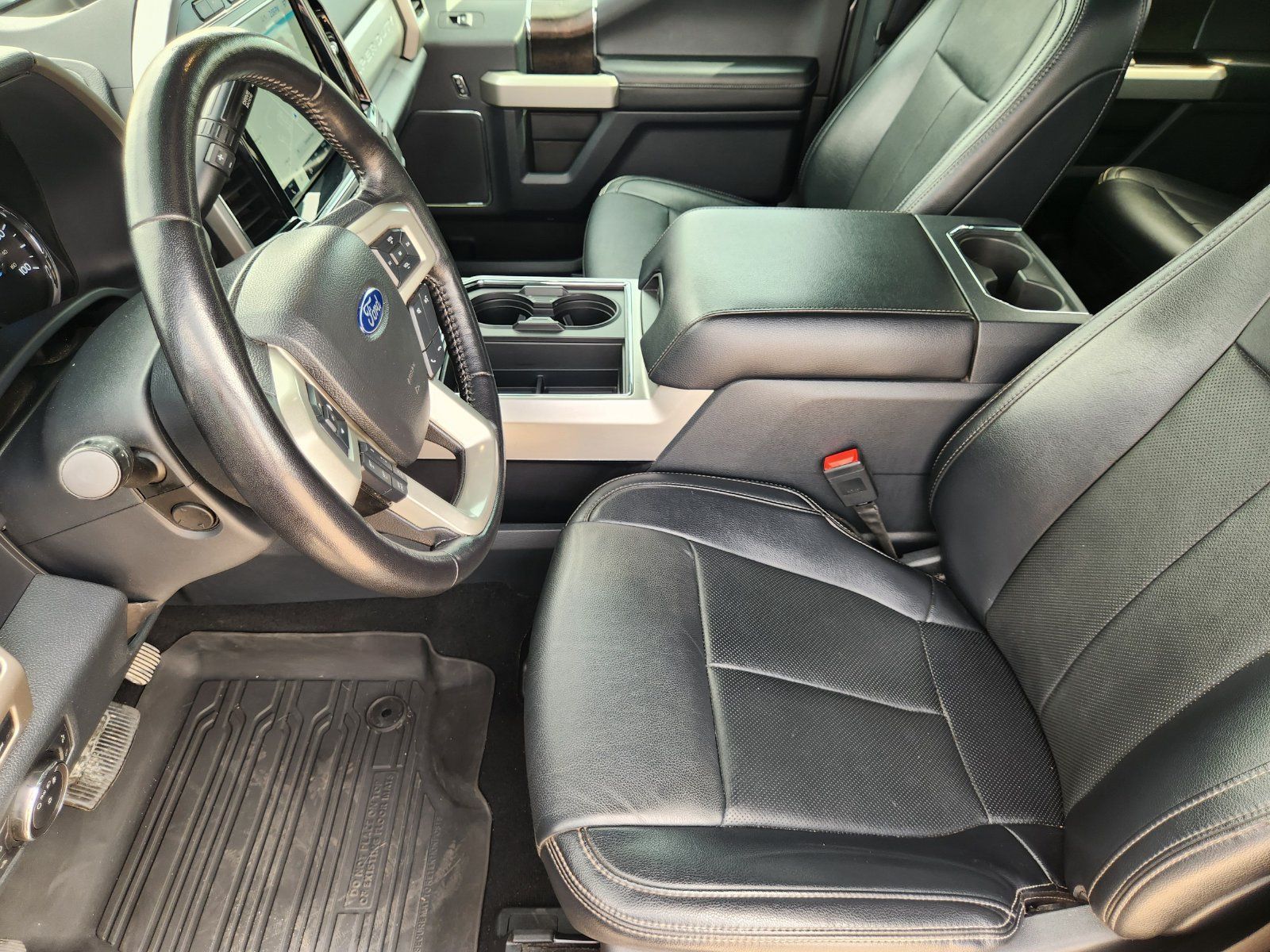 Used 2022 Ford F350 Lariat w/ Lariat Ultimate Package AWD/4WD image 15