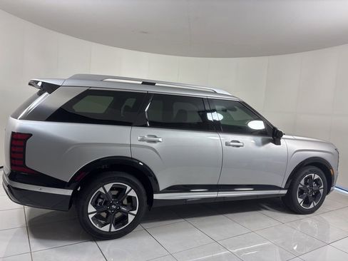 New 2026 Hyundai Palisade Limited FWD image 6
