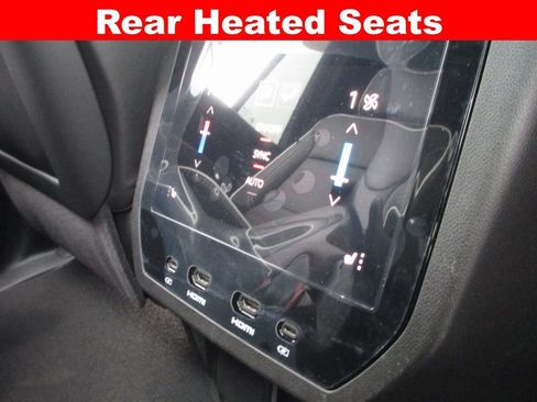 Used 2025 GMC Yukon AT4 Ultimate image 30