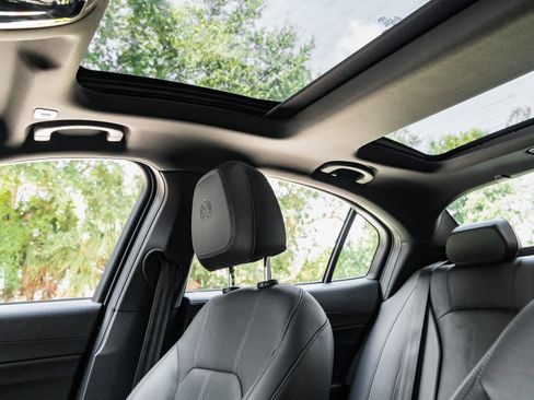 Used 2023 Alfa Romeo Giulia Sprint image 13