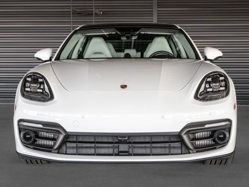 Certified 2023 Porsche Panamera 4 w/ Premium Package AWD/4WD image 8