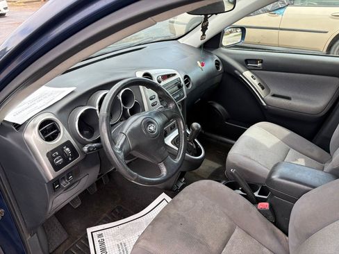 Used 2005 Toyota Matrix FWD image 9
