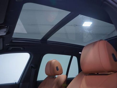 New 2026 BMW X5 sDrive40i w/ M Sport Package RWD image 8