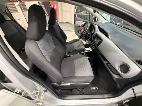Used 2015 Toyota Yaris LE image 34