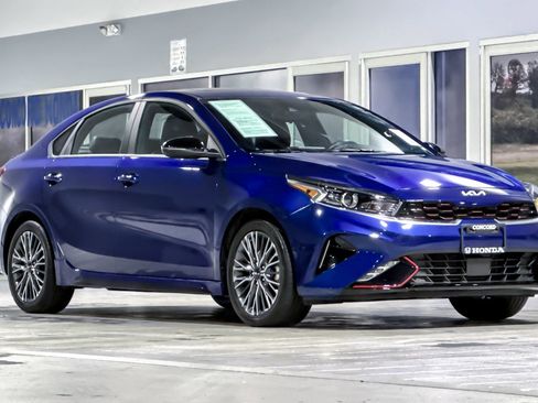 Used 2024 Kia Forte GT-Line w/ GT-Line Premium Package image 6