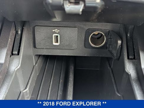 Used 2018 Ford Explorer XLT w/ Equipment Group 201A AWD/4WD image 47