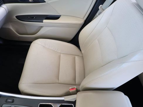 Used 2014 Honda Accord EX-L image 19