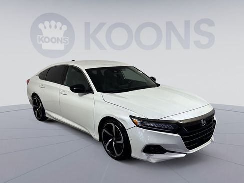 Used 2022 Honda Accord Sport image 10