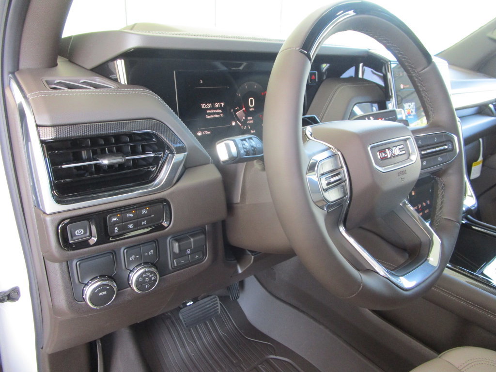 New 2026 GMC Yukon Elevation w/ Elevation Premium Package RWD image 31