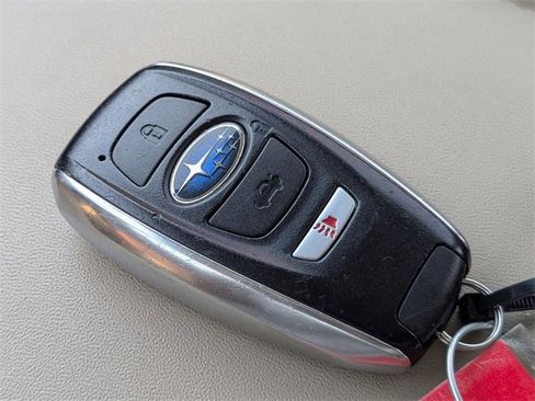 Used 2018 Subaru Outback 3.6R Limited image 33