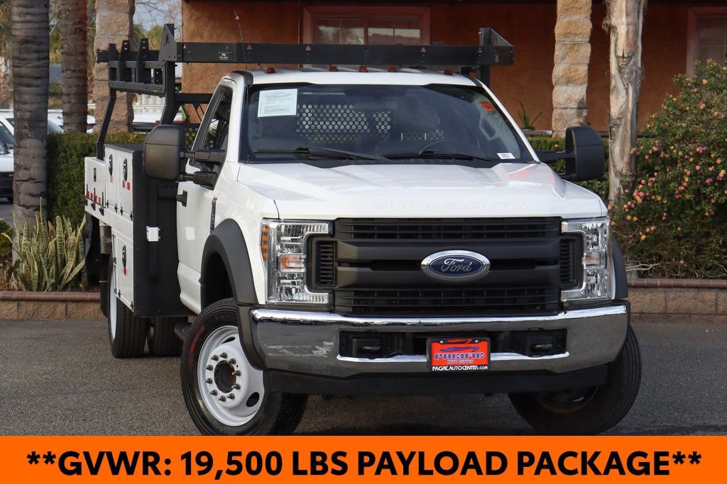 Used 2019 Ford F550 2WD Regular Cab Super Duty image 2